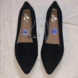 Cute!!! Black flats